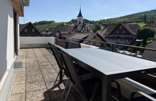 Top Penthouse mit großem Balkon und Traumaussicht - Foto 23