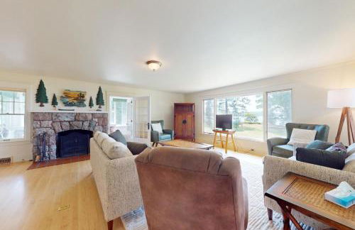 Flagpole Point - Photo 6