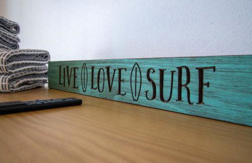 4BR Beach Haven - Deck, Gourmet Kitchen, Tiki Bar Fun - Foto 39