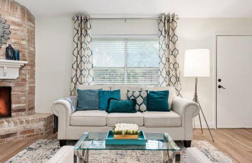 Super Cozy Entire House Near Downtown - Book Now !! - Foto 14