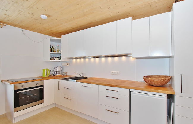 Modern Apartment Near Ski Area in St Johan in Tyrol - Photo 9