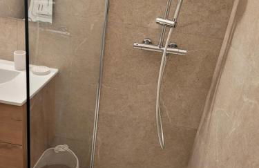 Studio bord de mer - Plage - Piscine - Wifi - Foto 6