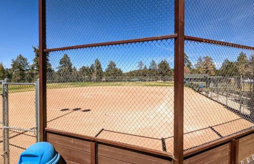 Bel Air of Big Bear - Fun & Tech & Massive Cabin - Foto 15