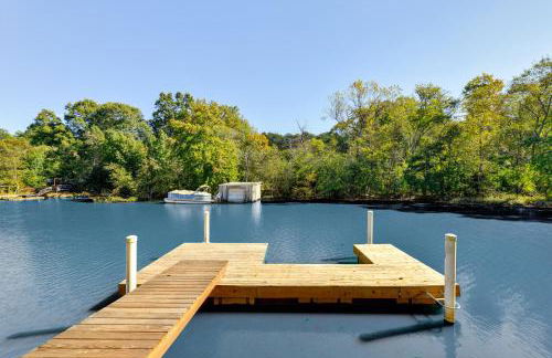 Waterfront Lake Hickory Retreat with Private Dock! - Foto 28
