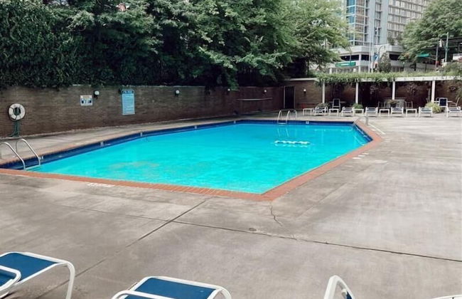 ATL Downtown 2BR with Free Parking Gym - Foto 25
