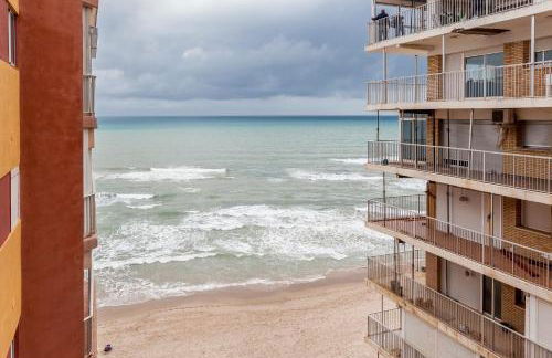 Ático con espectacular terraza y vistas al mar - Foto 7