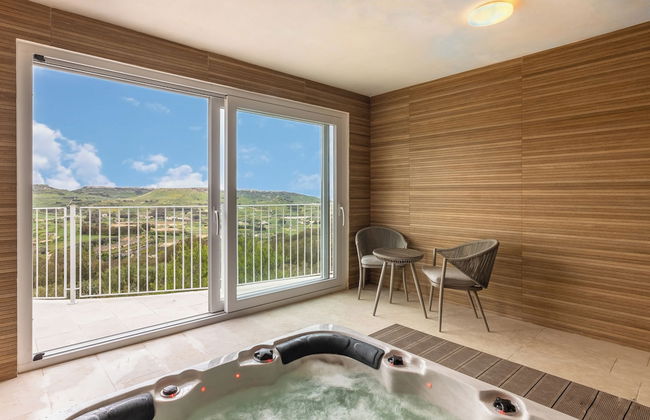 Magnifica Gozitan Villa Pool And Jacuzzi - Foto 32