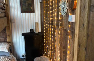 Bridie -rose with wood tub country retreat mini zoo - Foto 12