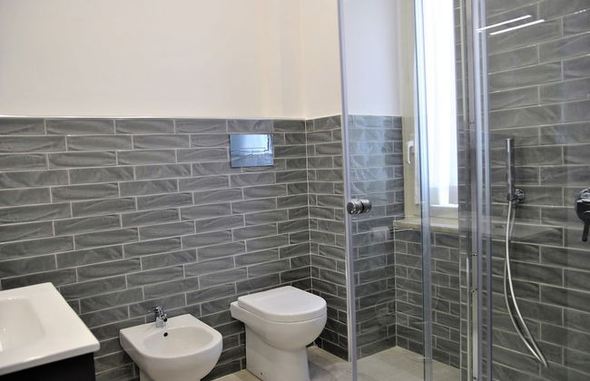 Sea Breeze Seafront Flat - Photo 15