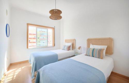 Spacious Apt Near Beach & Train, By TimeCooler - Foto 6