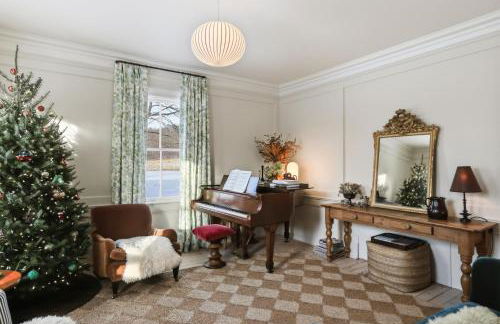 Gorgeous Hudson Valley Farmhouse on 14 Acres home - Foto 2