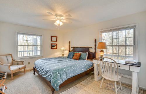 Lakefront Gem with Games in Westminster! - Foto 10
