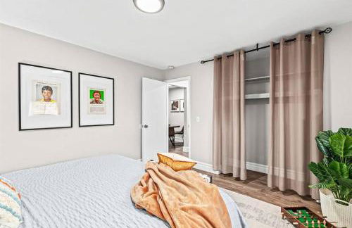 Luxury King Suite - Newly Renovated in Mt. Clemens - Foto 7