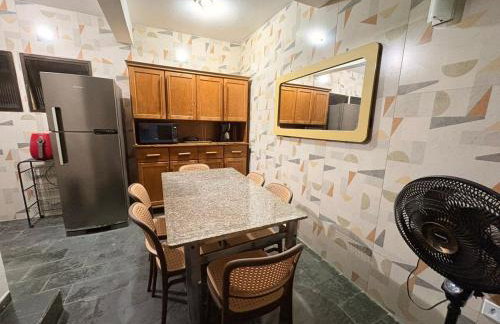 TRIPLEX piscina churrasqueira lava e seca Wi-Fi e 2 TVs em Condomínio com 90m2 no centro de Ubatuba - Foto 28