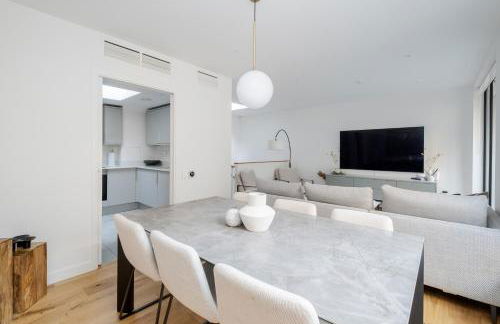 Luxury Central Mayfair Townhouse with AC 3BR 3BA - Foto 9