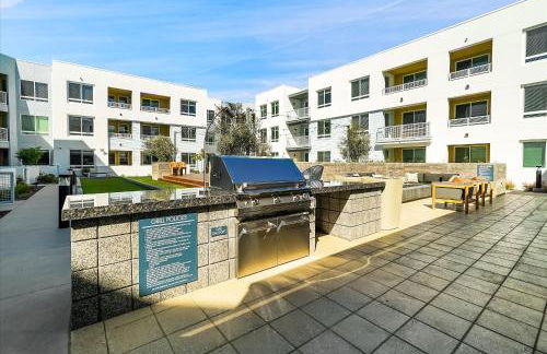 Global Luxury Suites near Liberty Station - Foto 27