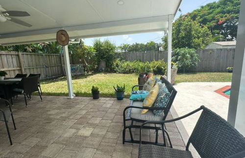 Heated Pool Private Duplex House, BBQ, Parking, WiFi - Foto 13