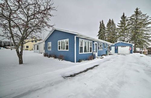 Cozy Houghton Lake Heights Cottage with Private Yard - Photo 25
