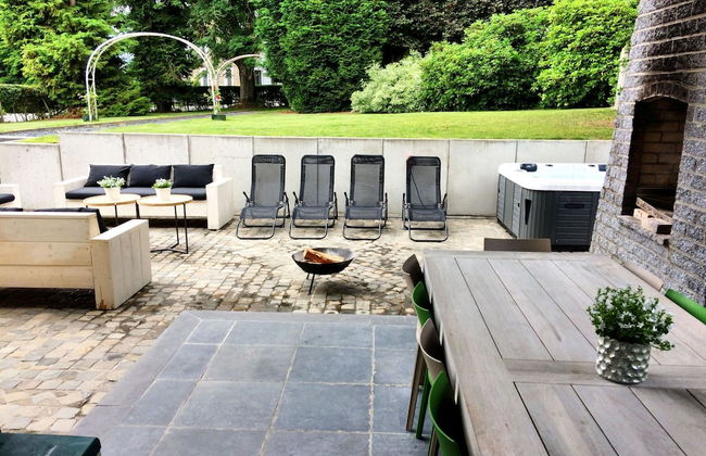 Luxurious Holiday Home in Courtil with Hot Tub - Photo 29