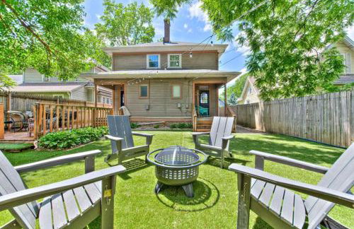 6 Bedroom Duplex Sleeps 14 Close to Lucas Downtown - Photo 1