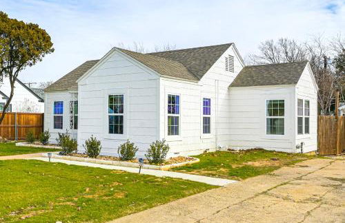 Walk to Cowboys Games Arlington Home with Hot Tub! - Foto 25