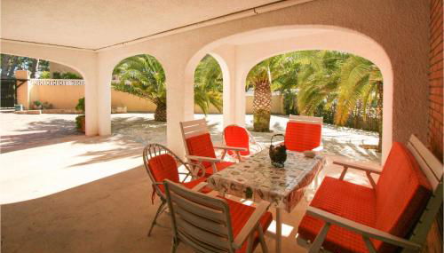 Beautiful Home In Calp With Wifi - Photo 4