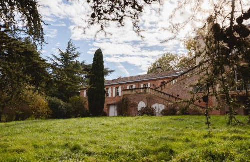 Aile château de Saint-Sarnin pour 10 personnes avec piscine - Foto 1