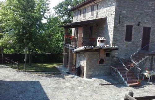 A fine 2 bedroom stone house in Emila - Photo 9