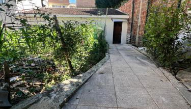 Renovated Gem 15 mins train to Paris - Foto 2