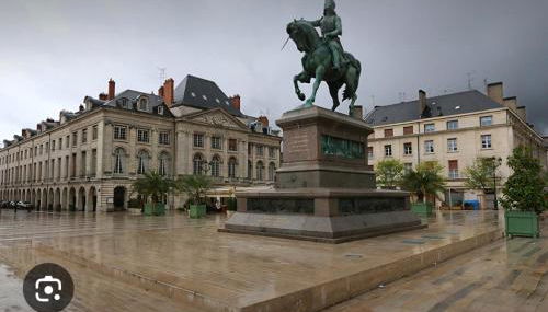 Joli studio plein centre proche Gare Orléans - Foto 2