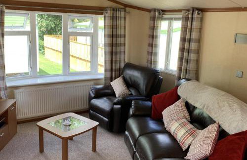 2 Bed Caravan - Sleeps 6 - Pets - River Teviot - Foto 9