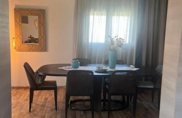 Elea House - Photo 36