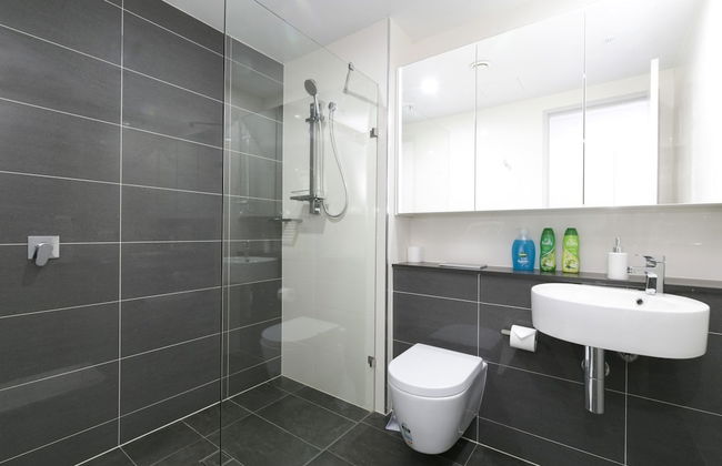 High-End Riverside Home - Foto 17