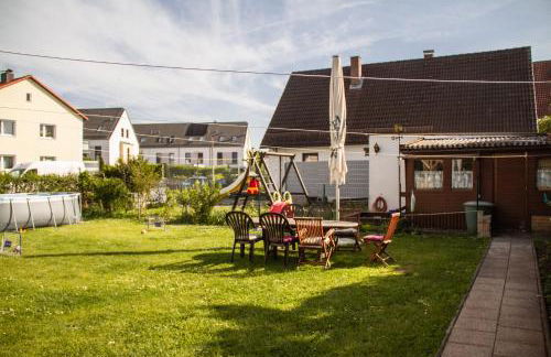 RK79 Ferienwohnung mit 4 Zimmer, Garten und Pool nähe Klinikum U-Bahn & S-Bahn zum Messegelände Nürnberg - Foto 20