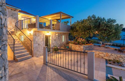 Villa Lukrecija Stonehouse - Foto 8