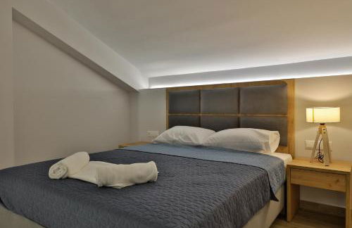 FOUR REASONS - Foto 19