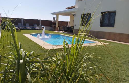 Villa Thais, private heated pool, ideal for your holidays in Caleta de Fuste - Foto 13