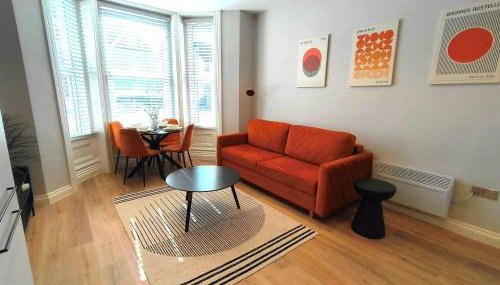 Stunning Apartment-6 Minute walk from Beach-Free Parking - Foto 1