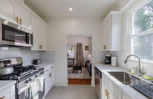 1 Berkeley - Entire Apartment - Private, Spacious - Photo 8