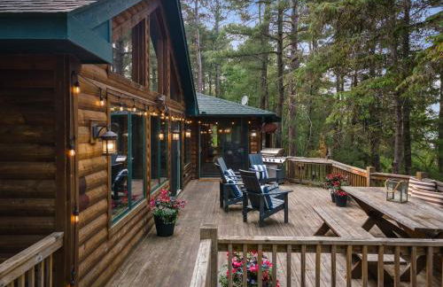 Valhalla on Bass Lake - Foto 1