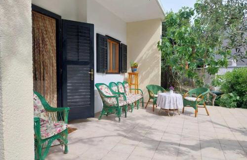 Whole house Ariela, 20m to the beach, has a barbecue, 2 terraces - Foto 9