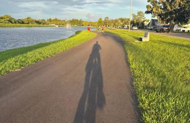 Family retreat with lake views and near Disney - Foto 34