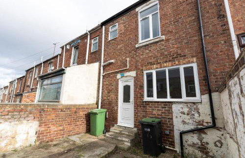 2-Bed House•Free Parking•WiFi•Long Stays Welcome - Photo 30