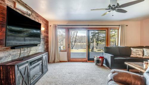 Pet-Friendly Tomahawk Home Deck and Private Hot Tub - Foto 3