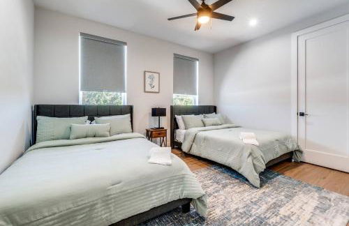 Luxurious Newly Built 5BR 5BA | Rooftop W/ Grill - Foto 25