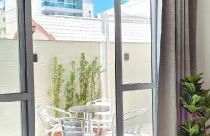 Frente ao Mar Guarapari Enseada Azul - Área Garden Churrasqueira Privativa, Ar condicionado e 02 vagas de garagem - Foto 2