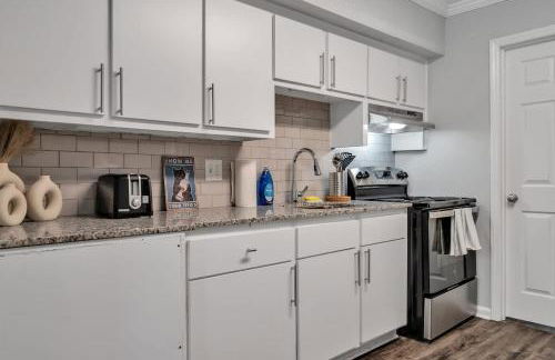Modern 1 BR close to Downtown & Duke - Foto 6