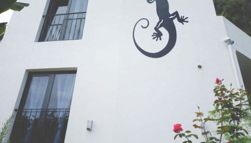 Lazy Lizard by the Ocean - Foto 5