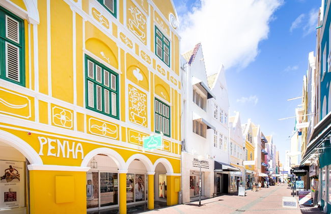 Stunning Balcony View Spacious 2BR Apt at Unique Location - Foto 22