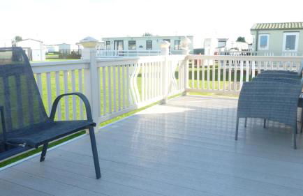 L25 L&g caravan hire 6 berth millfields family only and lead person must be over 30 MAX 4 ADULTS - Foto 8